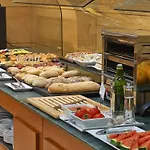 Hotell Istay By Nh Sport 3*