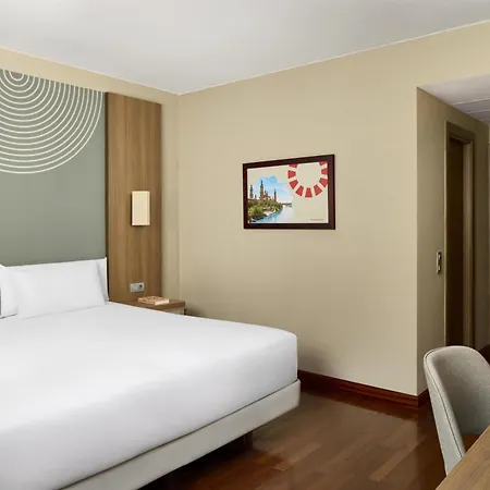 Istay By Nh Sport 3* 사라고사