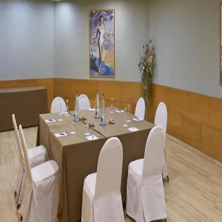 Istay By Nh Sport 3* Saragozza