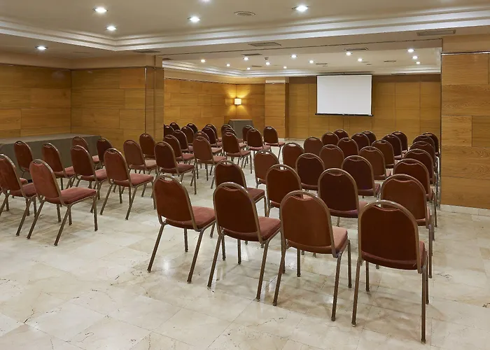 Hotel Istay By Nh Sport 3*