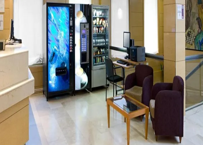 Hotel Istay By Nh Sport 3*