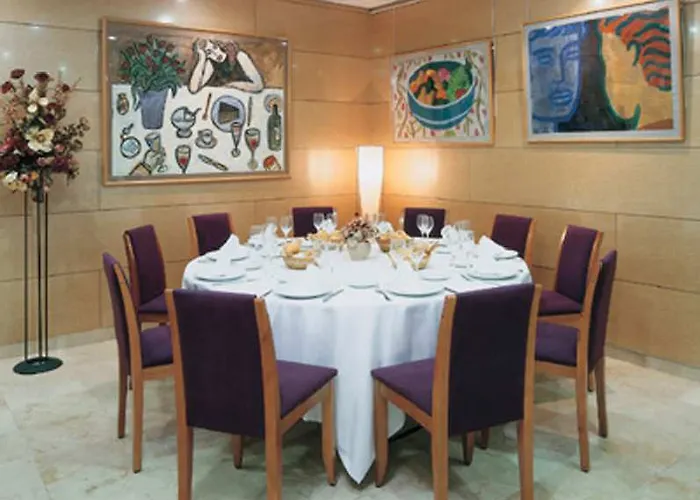 Istay By Nh Sport 3* 사라고사